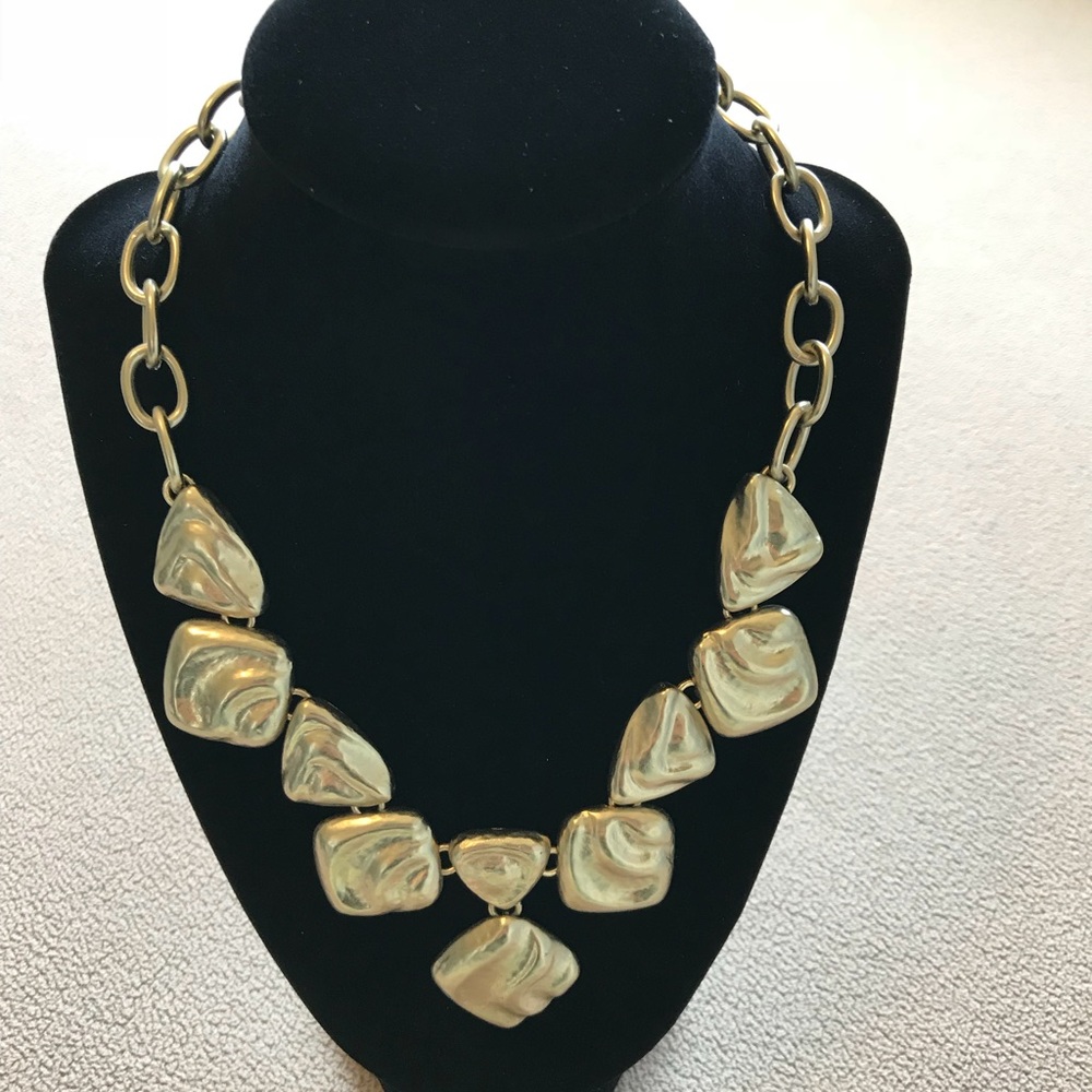 Liz Claiborne Metallic GoldChunky Necklace